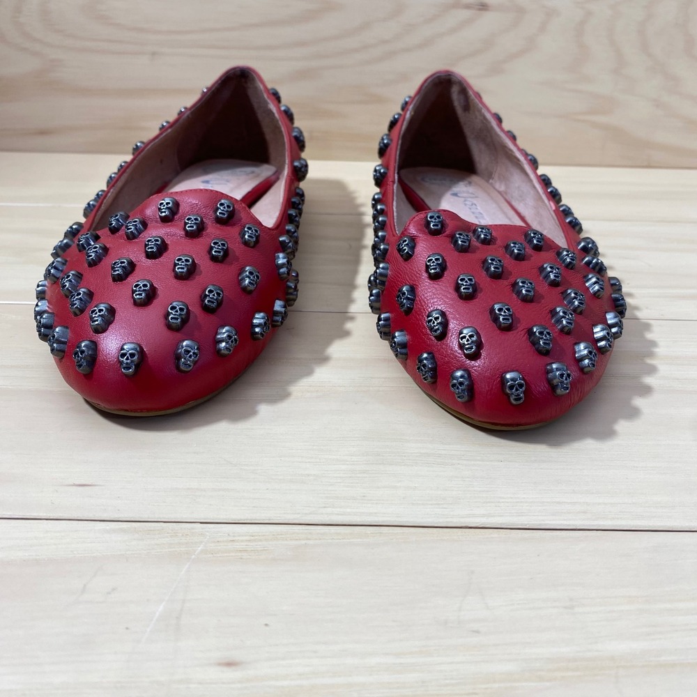 Jeffrey Campbell Ibiza Last Flats Women 10 Red Leather Gunmetal Skull Studded - Picture 3 of 12